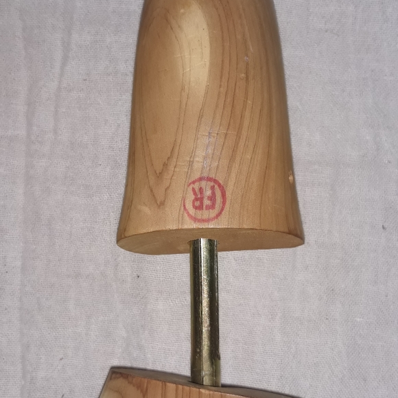 Allen Edmonds Cedar Full Toe Large Shoe Tree - Picture 11 of 12